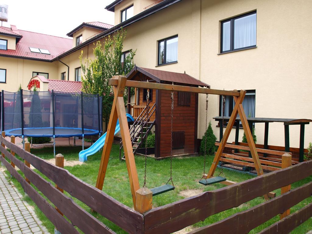 Zajazd Pod Borem Głogów Małopolski Buitenkant foto